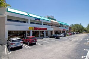 Pinecrest Center (Pinecrest, FL) MMG Equity Partners
