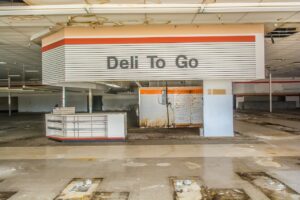 Tips for Owning a Distressed Property - MMG Equity Partners Retail Real Estate Florida